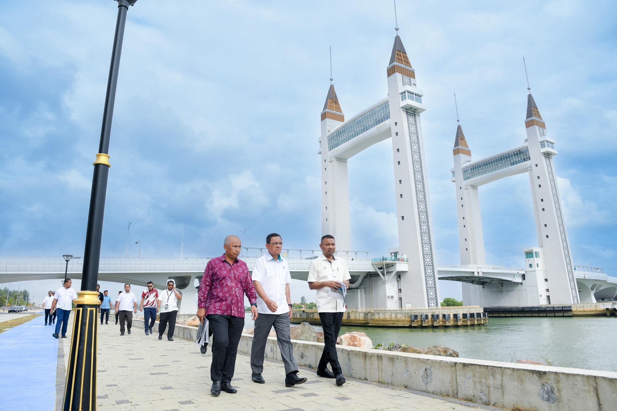 LAWATAN KERJA YB SUK KE PROJEK KTCC