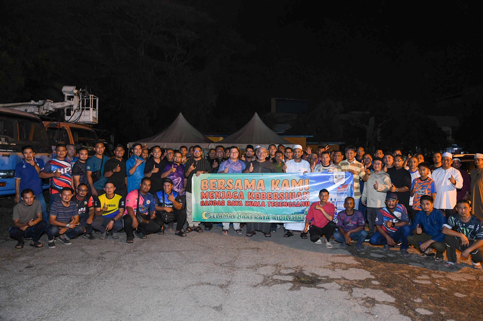 MAJLIS PERJUMPAAN YB. EXCO BERSAMA PETUGAS-PETUGAS KEBERSIHAN MBKT